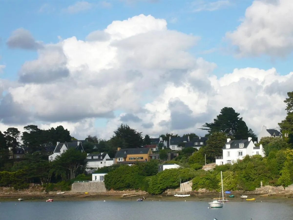 Дом отдыха Charmante Longere Bretonne Dans Le Morbihan Brech